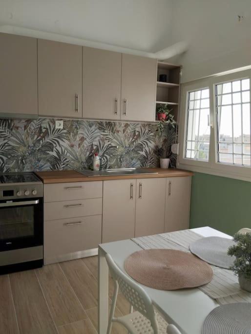 Vicky'S Central Apartment Corinth Экстерьер фото