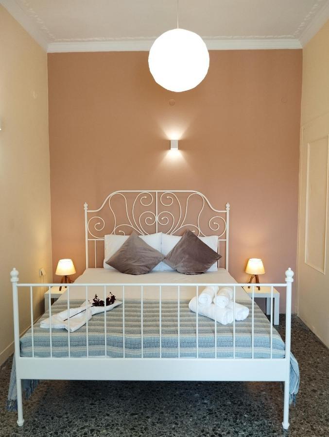 Vicky'S Central Apartment Corinth Экстерьер фото